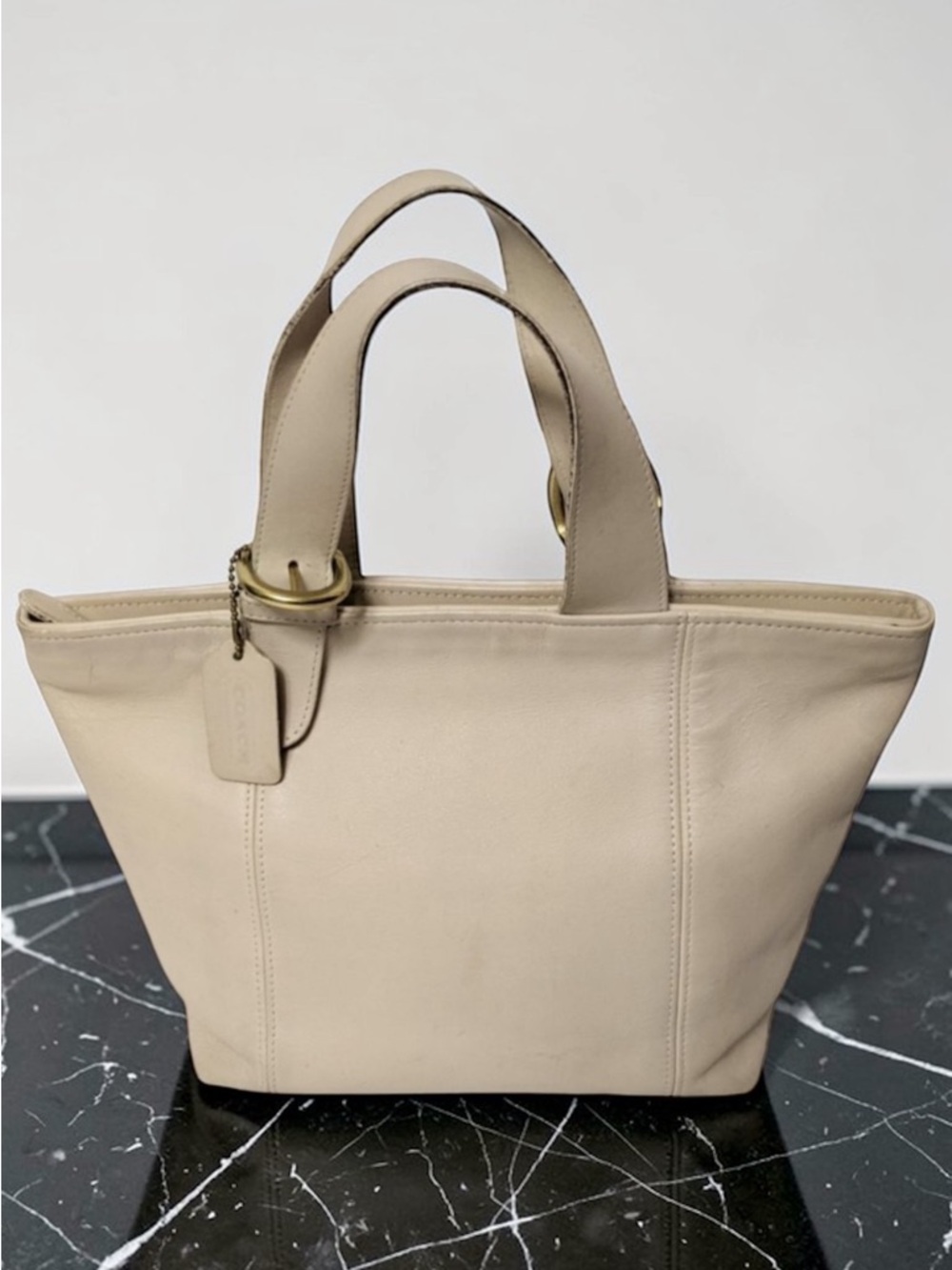 COACH Bucket Soho Rare Cream Waverly Vintage Buckle Leather Tote Bag
